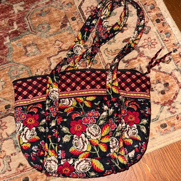 Vera Bradley Handbags - Vintage Vera Bradley Anastasia Petite Paddy Medium Tote Purse